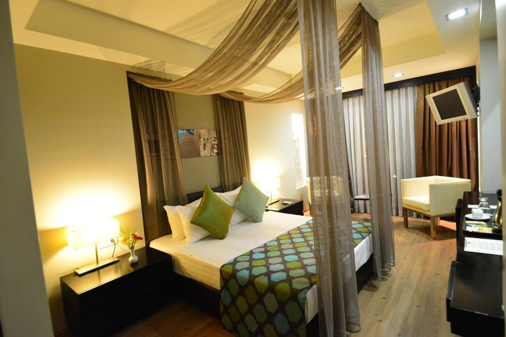 May Park Hotel อิซมีร์ ภายนอก รูปภาพ